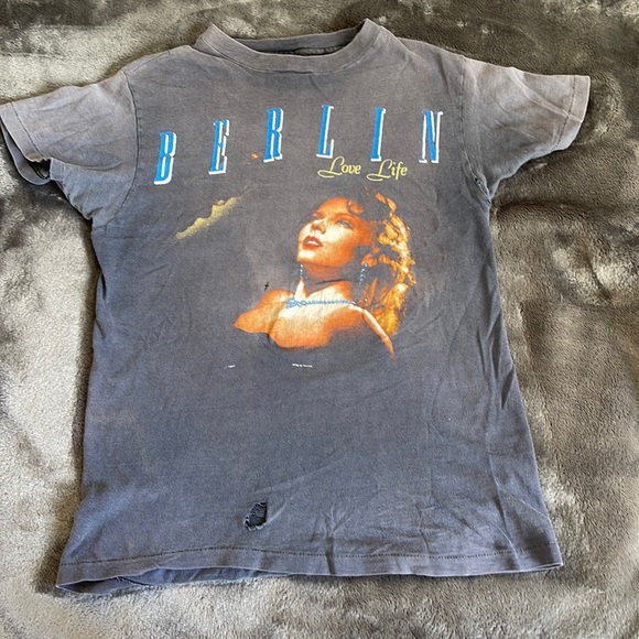 Vintage 1984 BERLIN Love life x Pop Rock Tee band - Picture 1 of 2